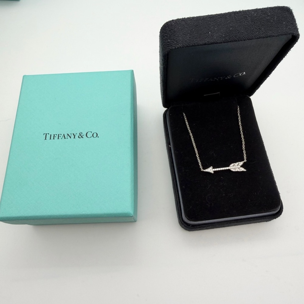 Tiffany & Co Euc Diamond Arrow 16” Necklace platinum